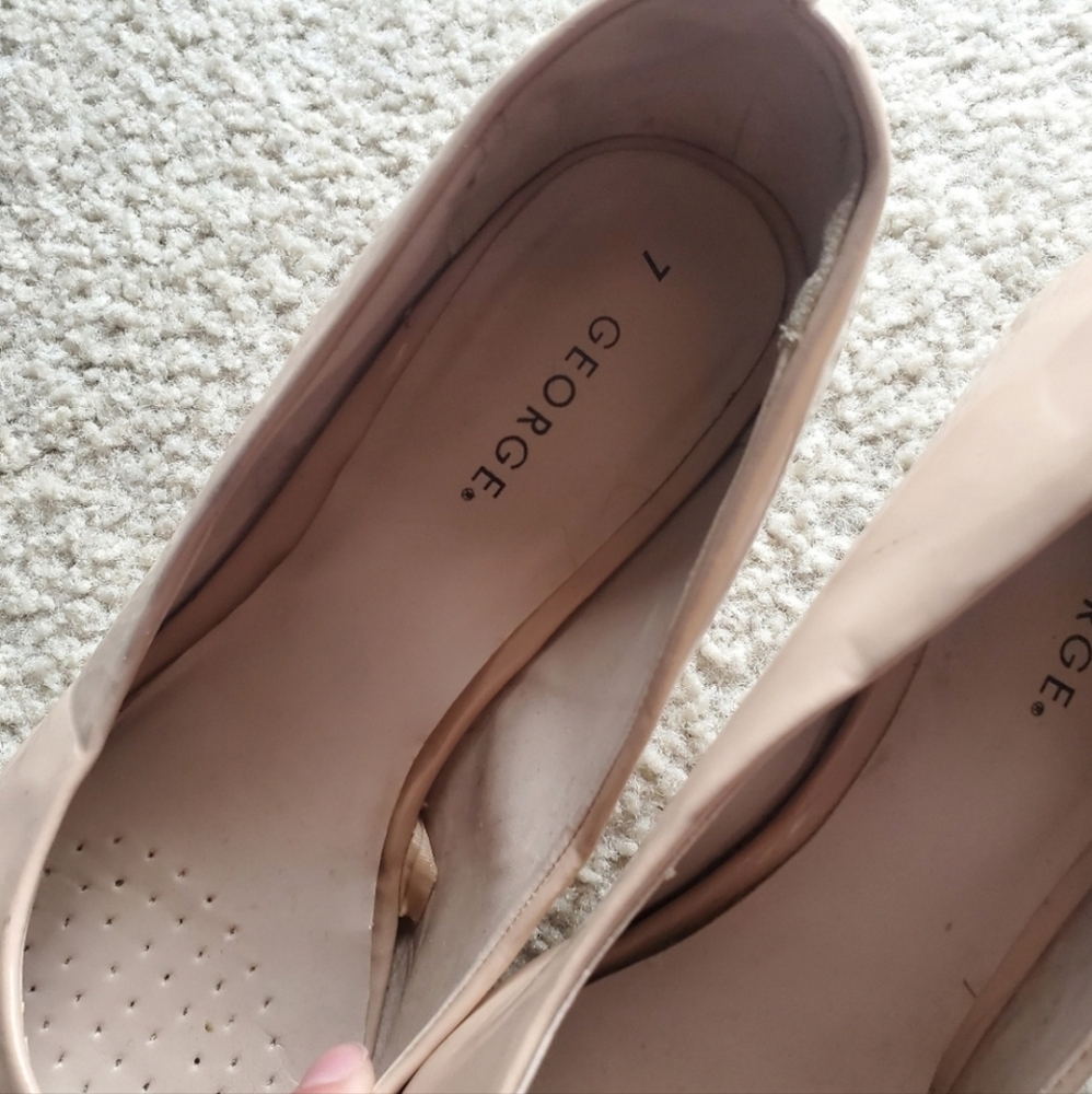 George Nude Heels - Picture 2 of 4